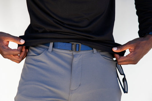 justin is wearing the cmiii navy belt.