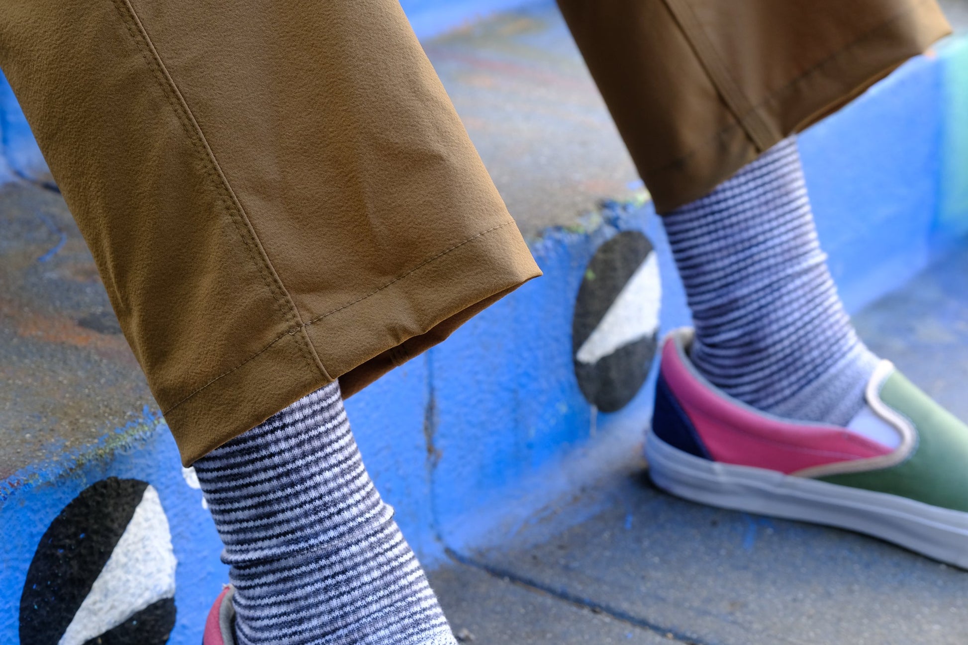 detail of the cuff of the tracko collab work pant in coyote