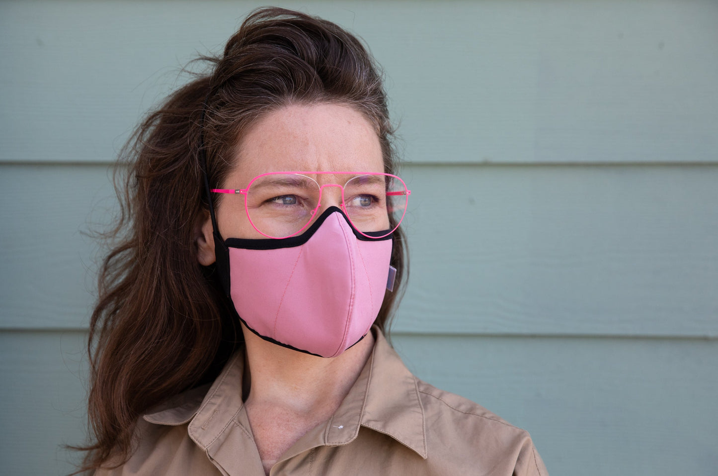 Muriel is wearing the mid-summer cotton mask in cotton candy