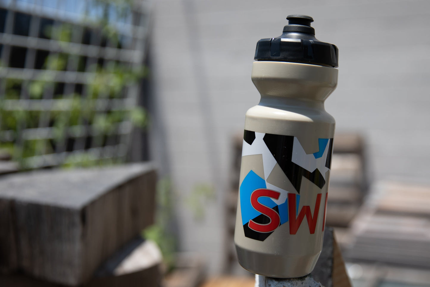 M90 SWEDISH CAMO Purist® water bottle