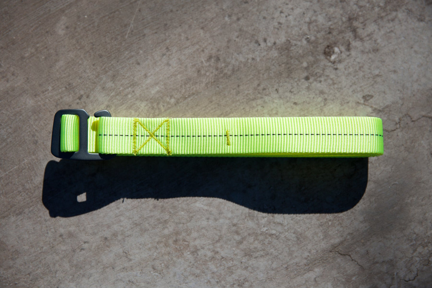 flat shot of the belt in limon