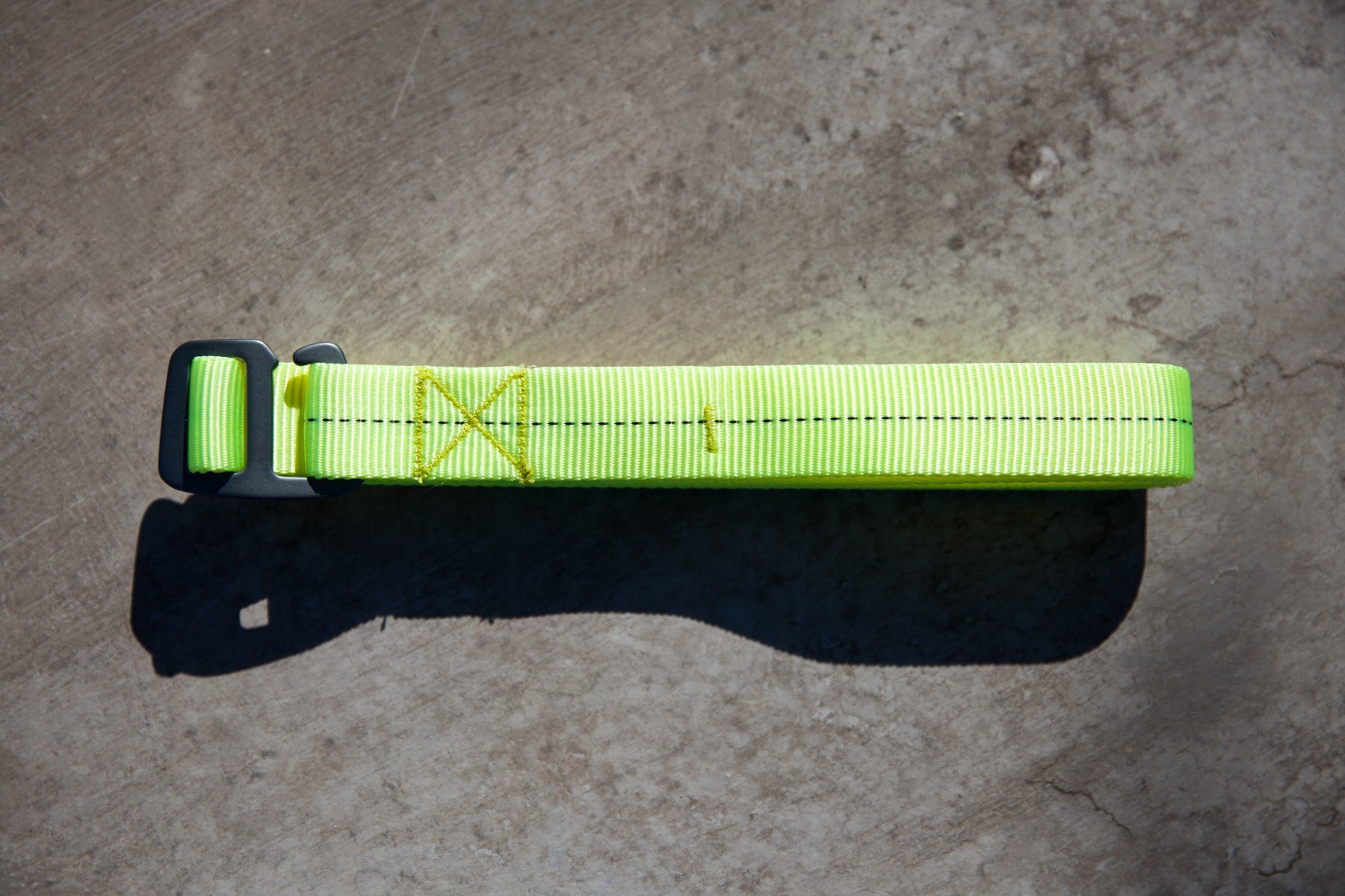 flat shot of the belt in limon