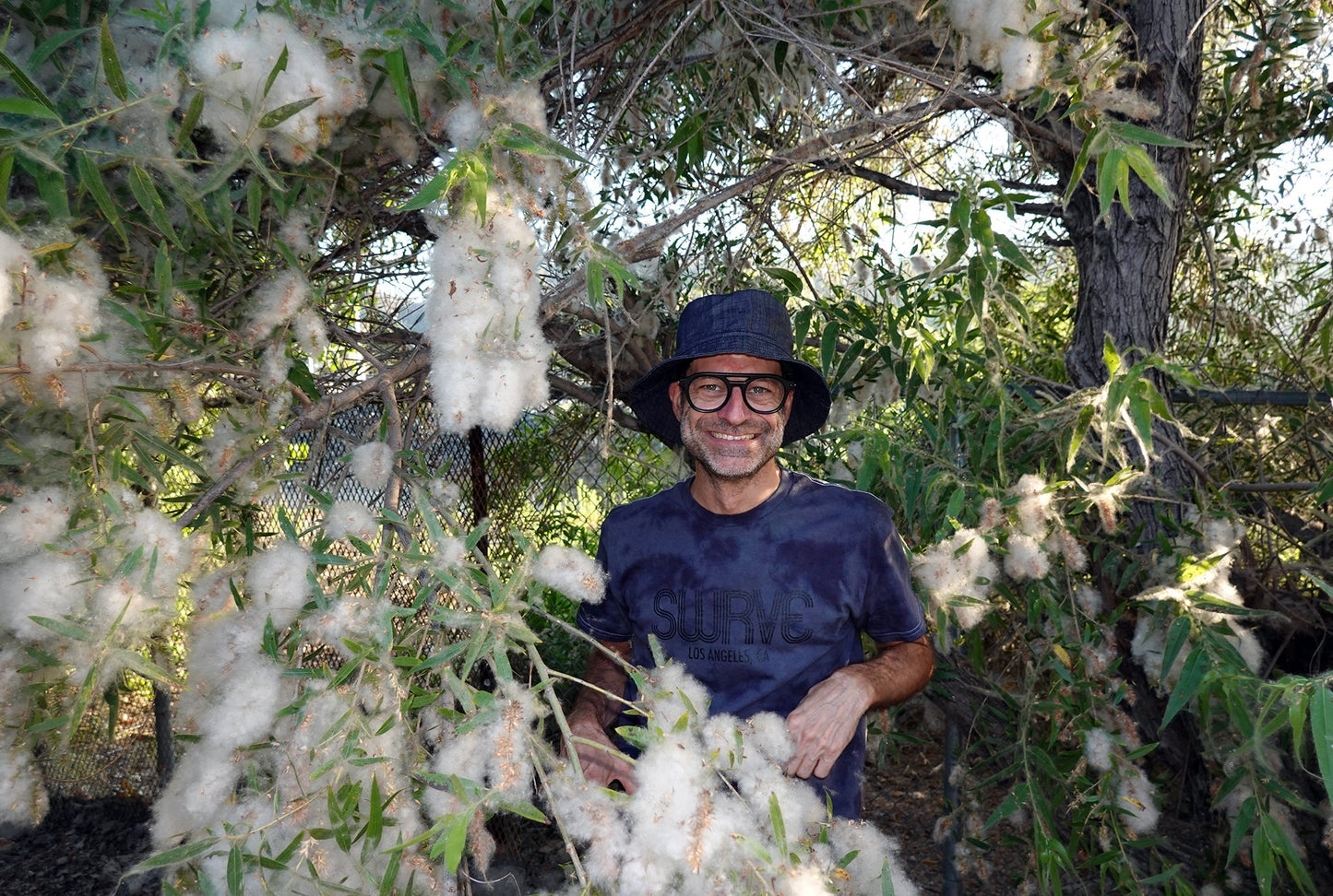 indigo linen denim BUCKET HAT