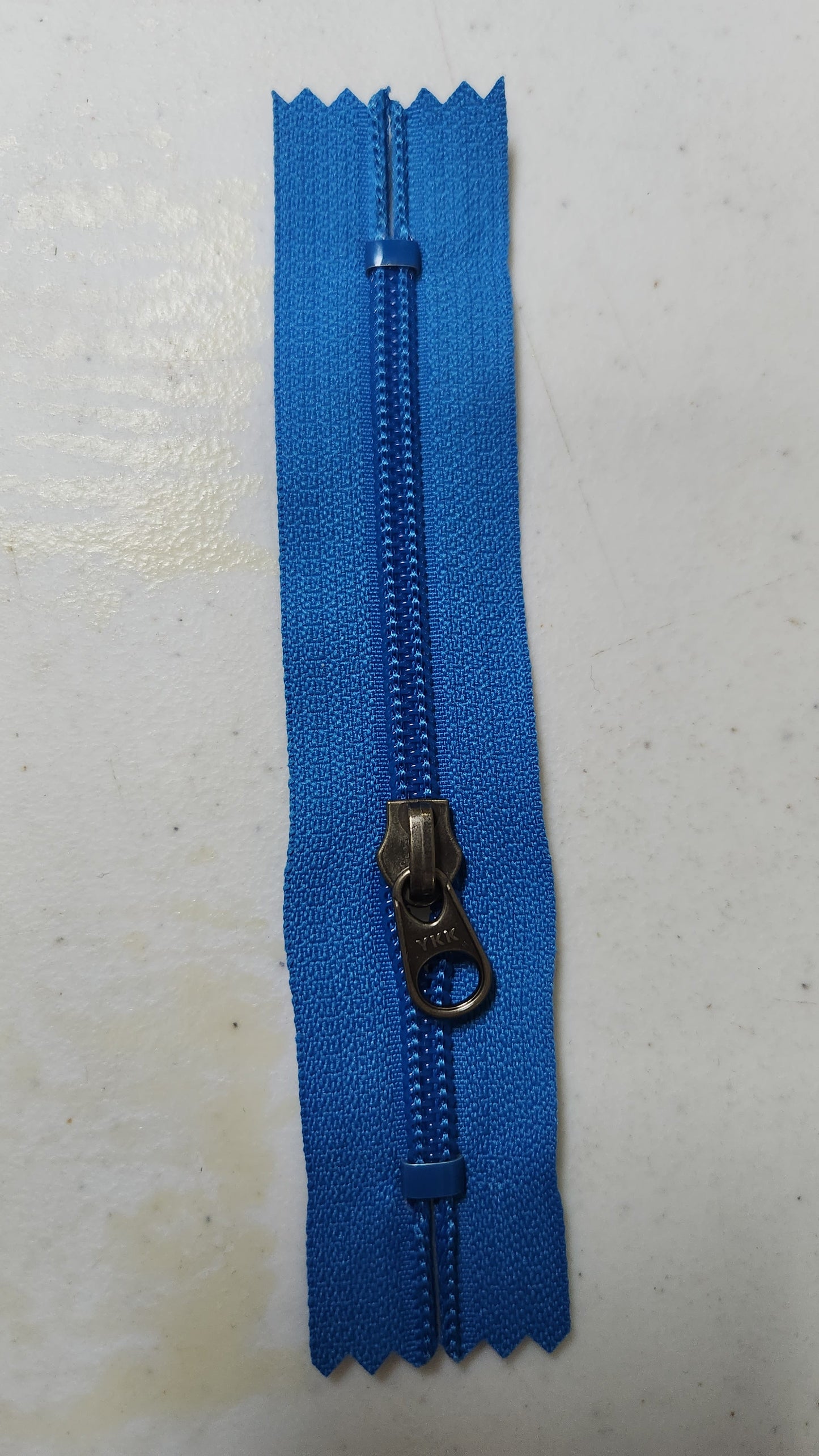 2 closed ends coil ZIPPERS